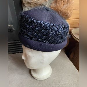 1940s Netting Covered Tall Hat‎